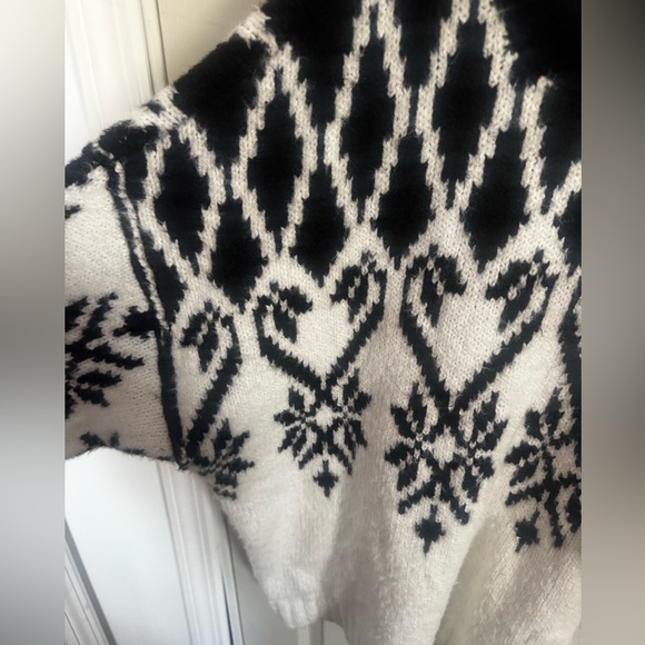 Free People Oversized Chunky Knit Fireside Tunic Sweater Ivory Black Medium - Picture 7 of 16